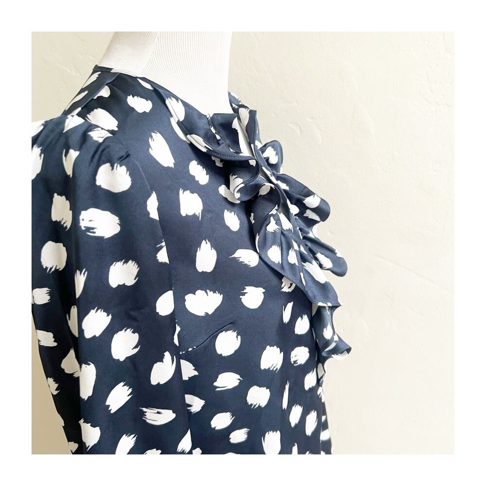 J. Crew Brushstroke Ruffled Satin Long Sleeve Size Small Navy White Preppy - Picture 11 of 11